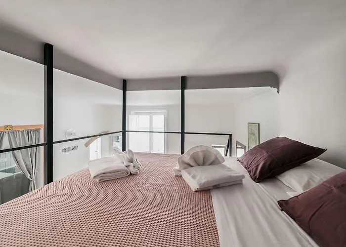 Sleep In The Clouds Near Piazza Navona *